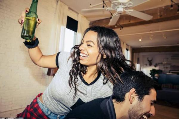 “和平精英”算不算正式体育项目？(图1)